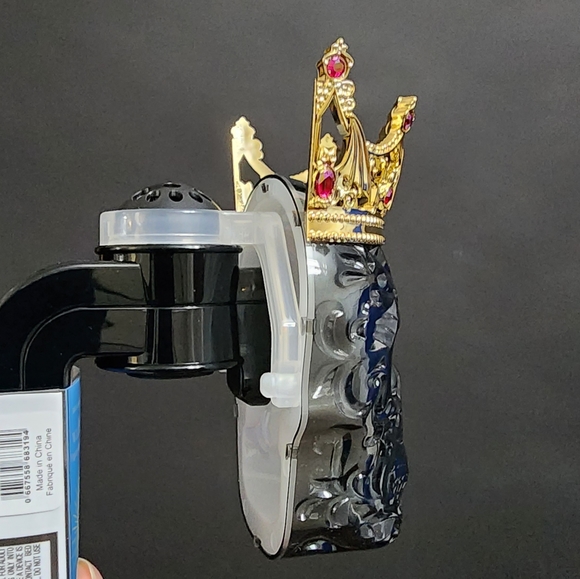 Bath & Body Works spooky skull king nightlight - Picture 5 of 6